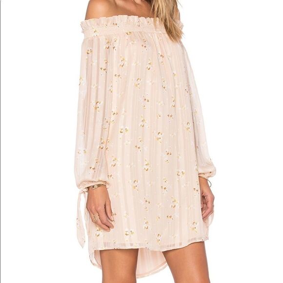 WAYF Off Shoulder Dress in Pink Bouquet Print - Picture 2 of 10